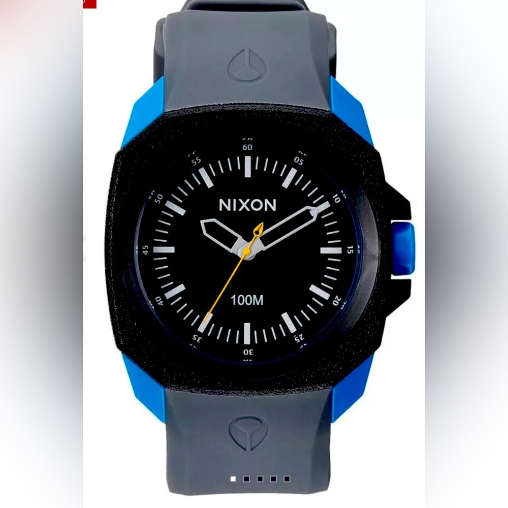 Nixon “the ruckus” watch